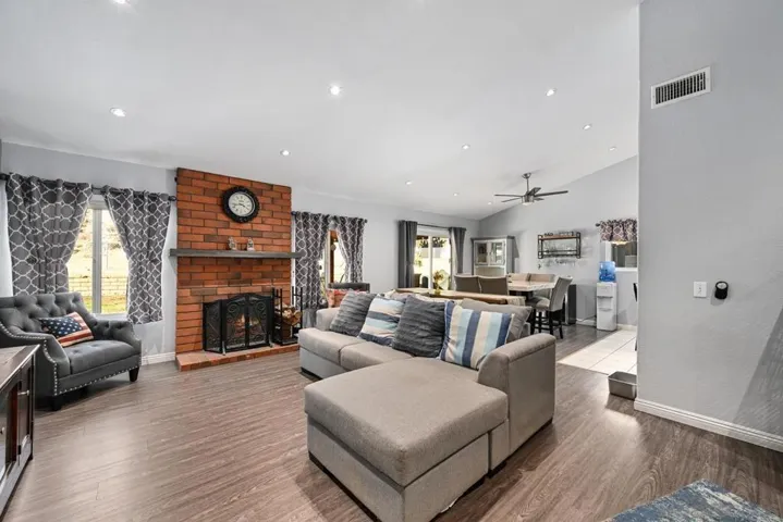 13872 Jack Oak Ln, Lakeside, California 92040