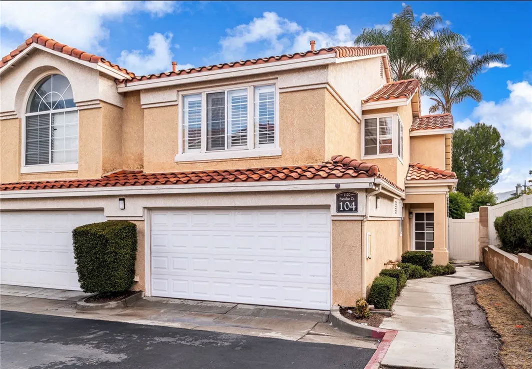1120 Portofino Court 104, Corona, California 92881 home-pic-2