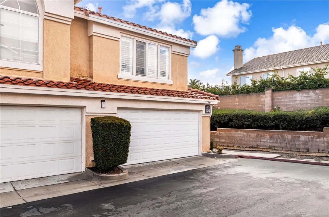 1120 Portofino Court 104, Corona, California 92881 home-pic-4