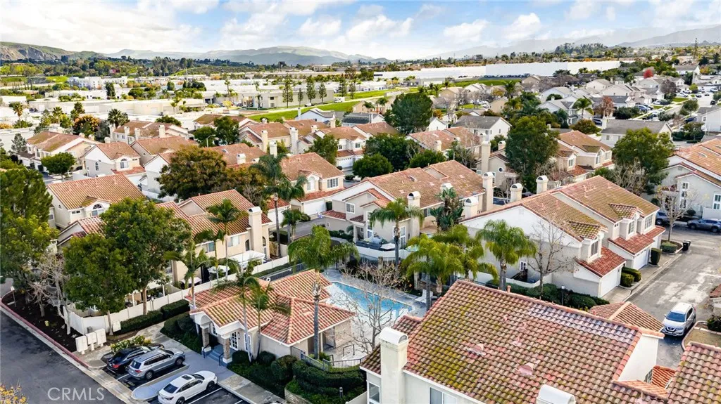 1120 Portofino Court 104, Corona, California 92881 home-pic-34