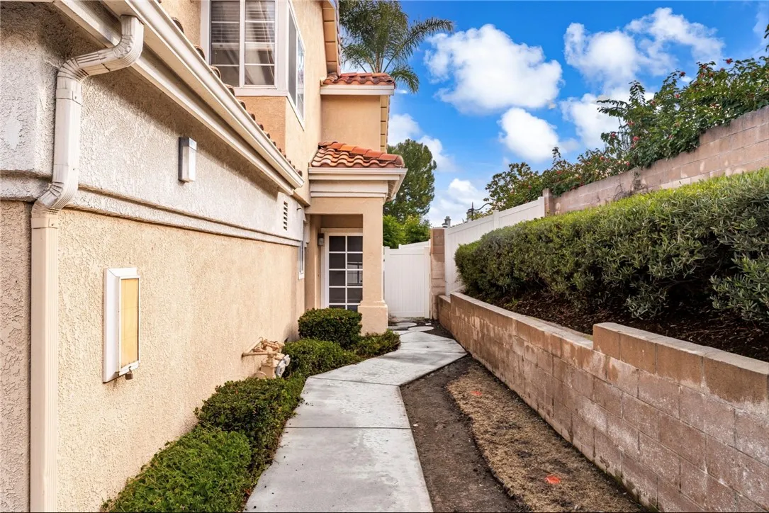 1120 Portofino Court 104, Corona, California 92881 home-pic-7
