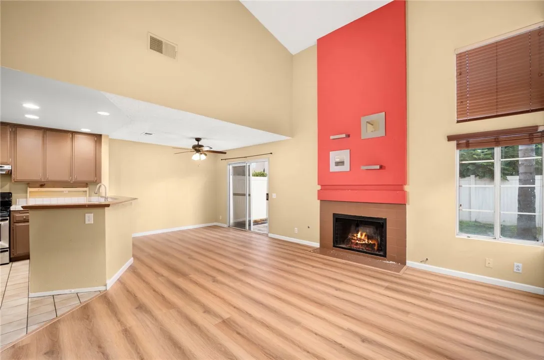 1120 Portofino Court 104, Corona, California 92881 home-pic-6