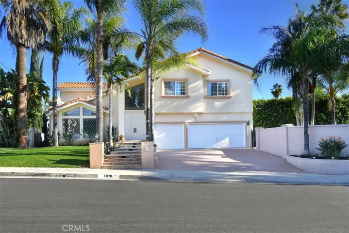 5070 Avenida Oriente, Tarzana, California 91356