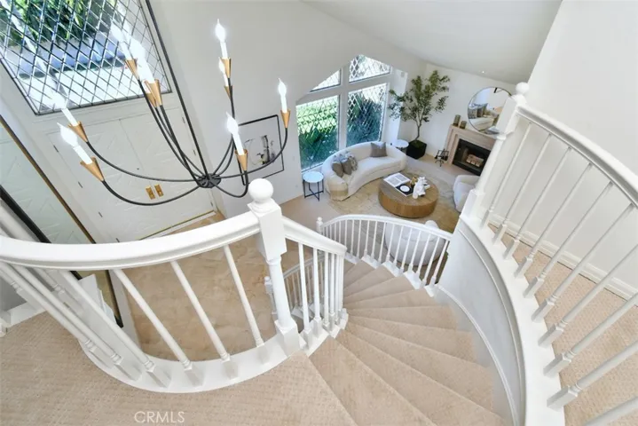 5070 Avenida Oriente, Tarzana, California 91356