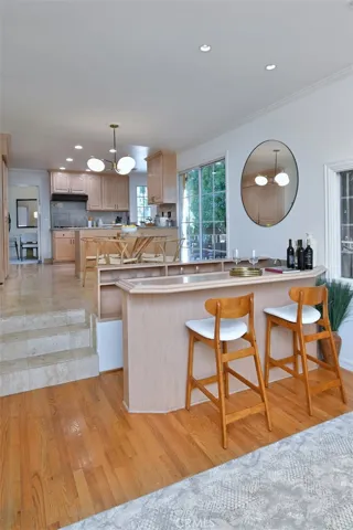 5070 Avenida Oriente, Tarzana, California 91356