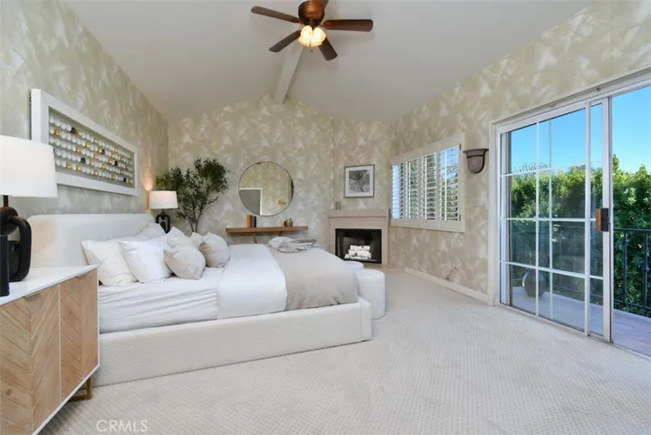 5070 Avenida Oriente, Tarzana, California 91356