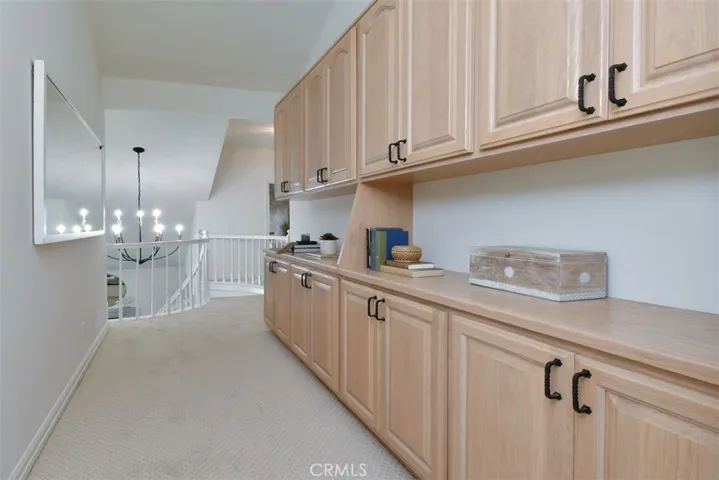 5070 Avenida Oriente, Tarzana, California 91356