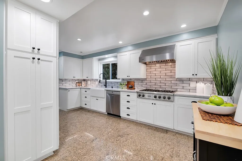 5858 Abernathy, Los Angeles, California 90045 home-pic-6
