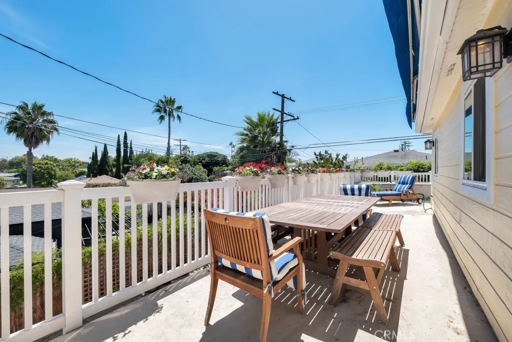 5858 Abernathy, Los Angeles, California 90045 home-pic-32