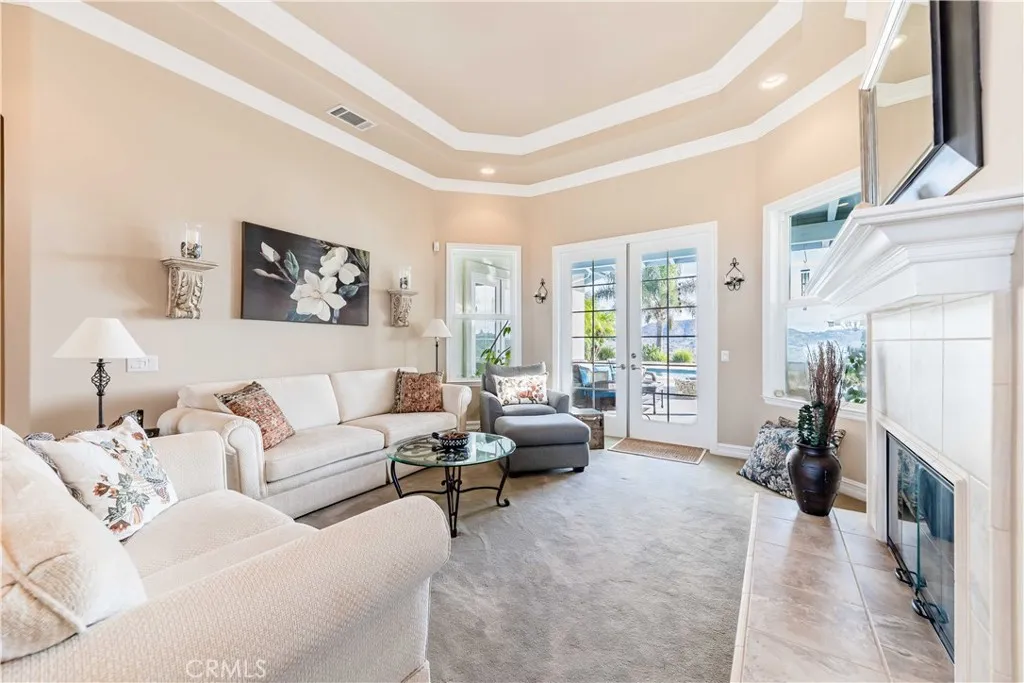 25025 Las Palmeras Dr, Temecula, California 92590 home-pic-7