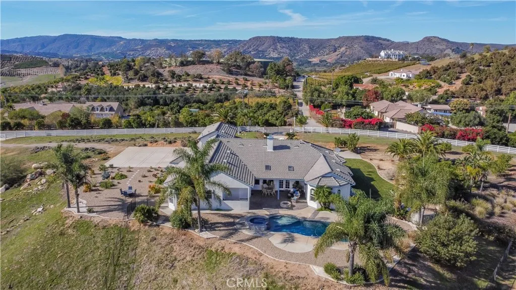 25025 Las Palmeras Dr, Temecula, California 92590 home-pic-66