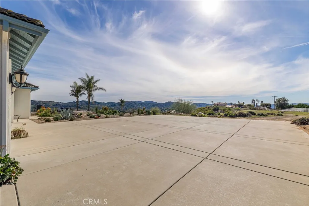 25025 Las Palmeras Dr, Temecula, California 92590 home-pic-61