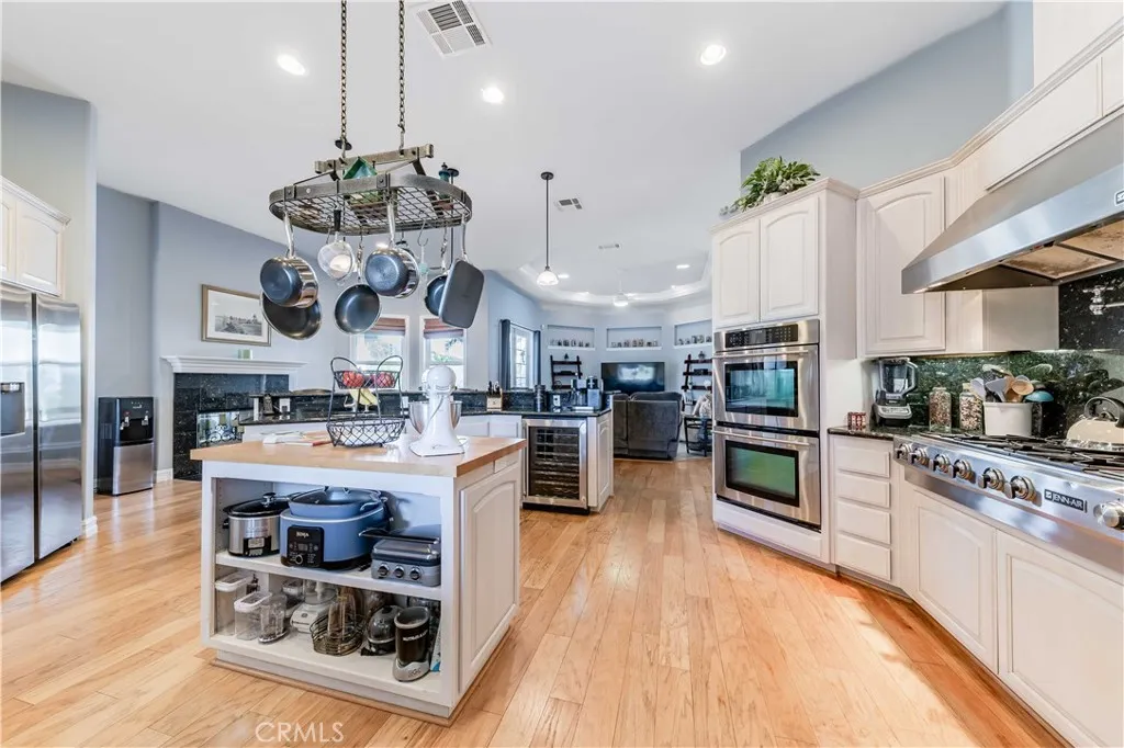 25025 Las Palmeras Dr, Temecula, California 92590 home-pic-13