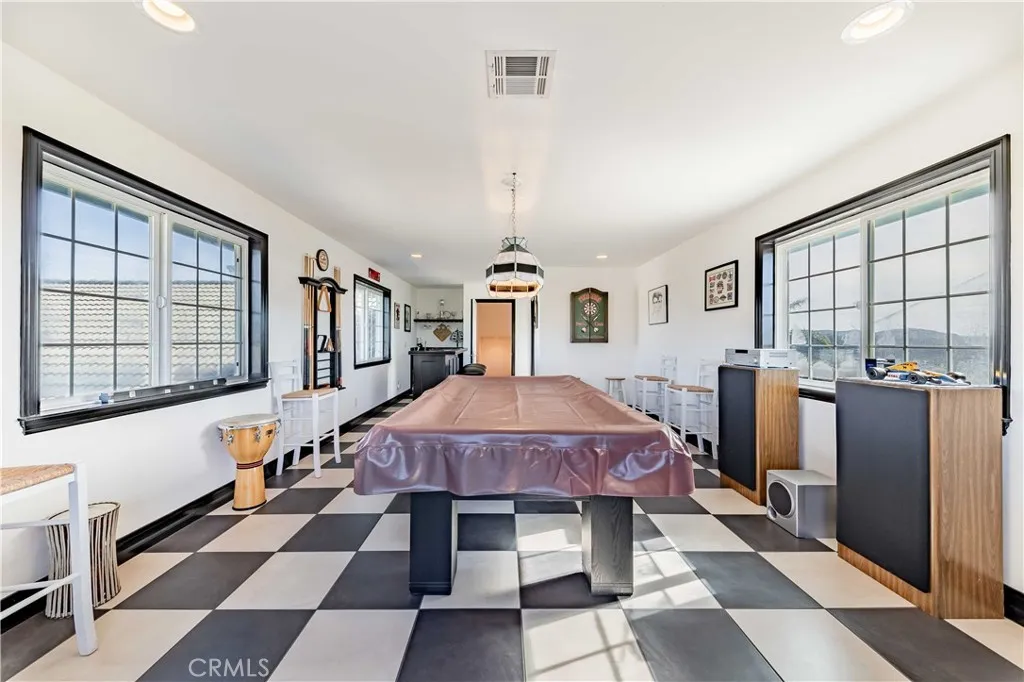 25025 Las Palmeras Dr, Temecula, California 92590 home-pic-37