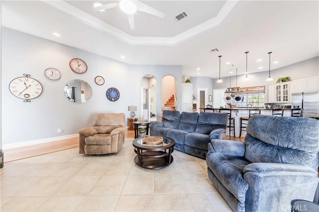 25025 Las Palmeras Dr, Temecula, California 92590 home-pic-18