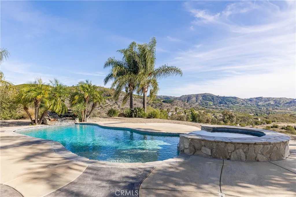 25025 Las Palmeras Dr, Temecula, California 92590 home-pic-48