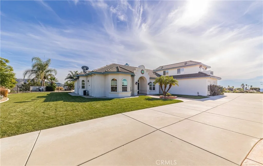 25025 Las Palmeras Dr, Temecula, California 92590 home-pic-56
