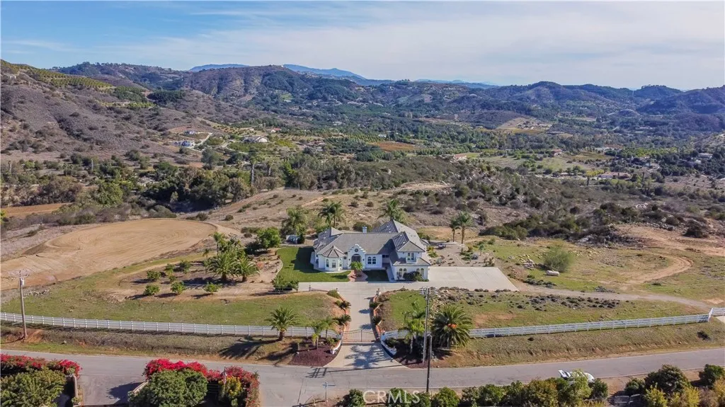 25025 Las Palmeras Dr, Temecula, California 92590 home-pic-63