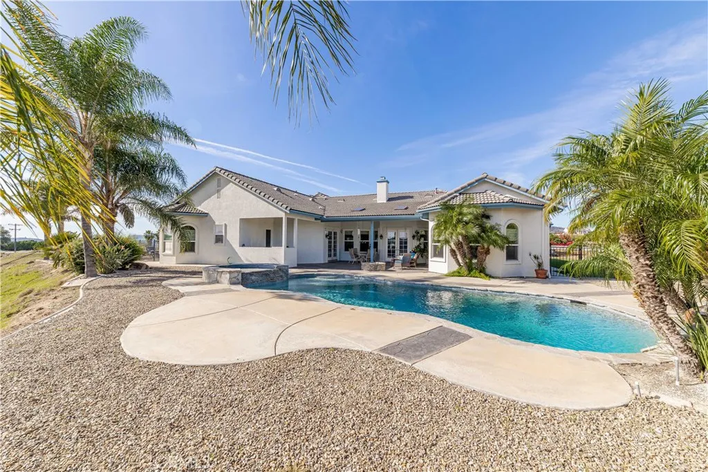 25025 Las Palmeras Dr, Temecula, California 92590 home-pic-46