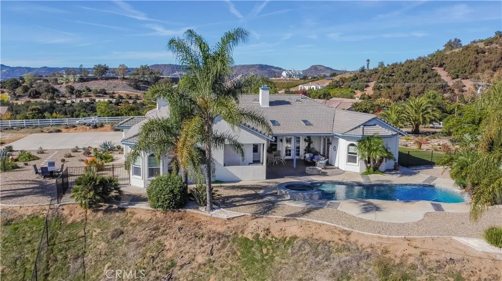25025 Las Palmeras Dr, Temecula, California 92590 home-pic-67