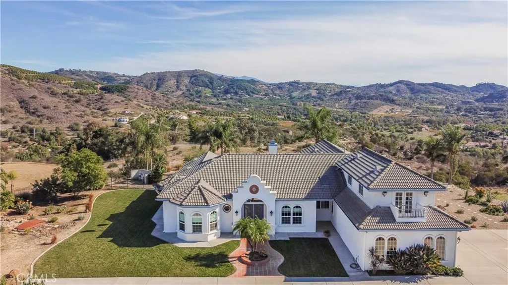 25025 Las Palmeras Dr, Temecula, California 92590 home-pic-68