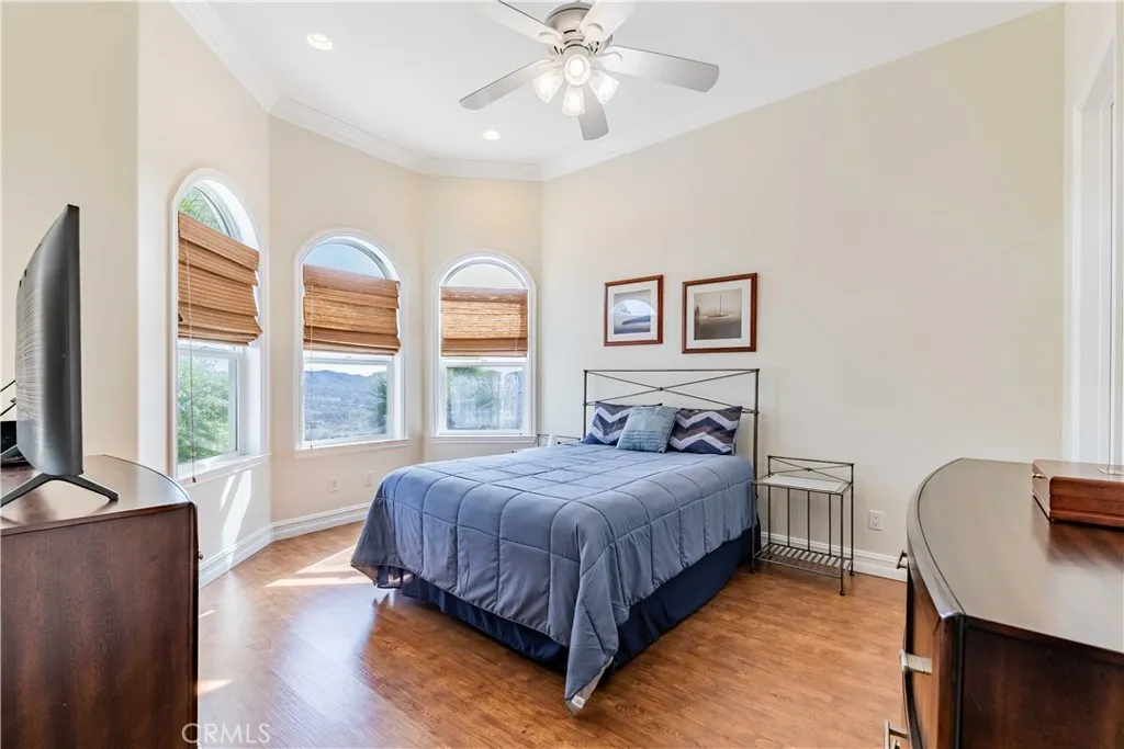 25025 Las Palmeras Dr, Temecula, California 92590 home-pic-32