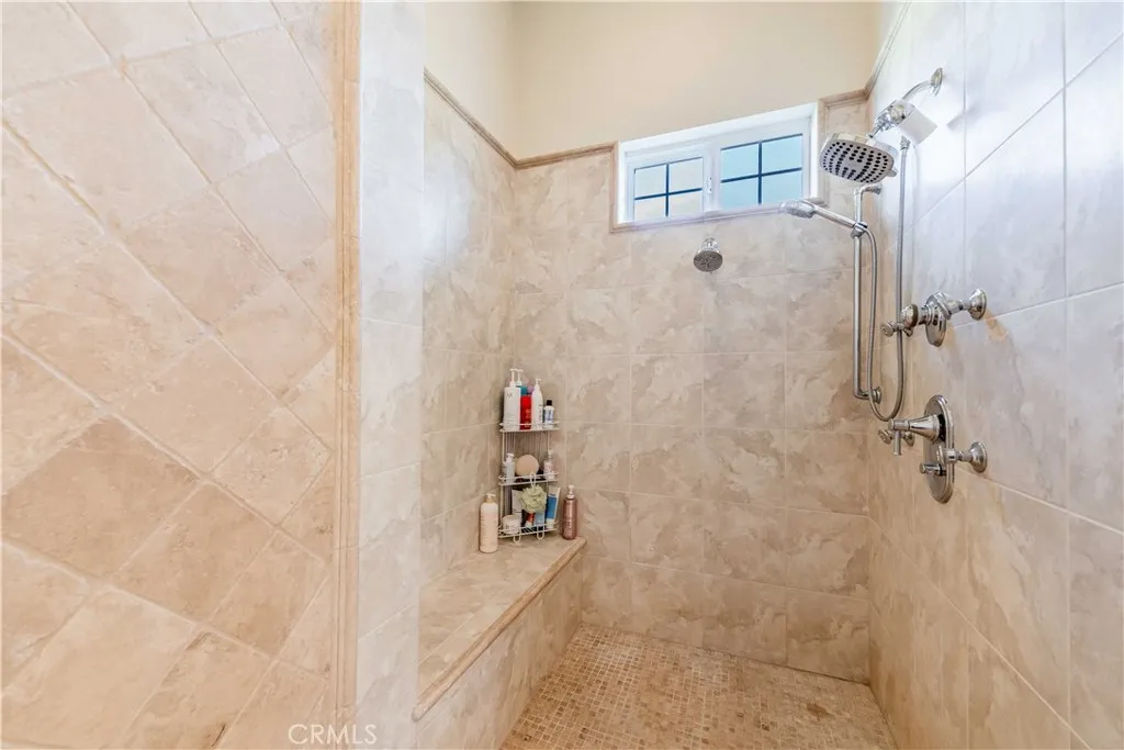 25025 Las Palmeras Dr, Temecula, California 92590 home-pic-25