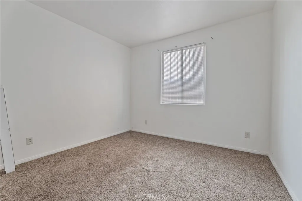 9171 Ravenswood, Hesperia, California 92344 home-pic-19
