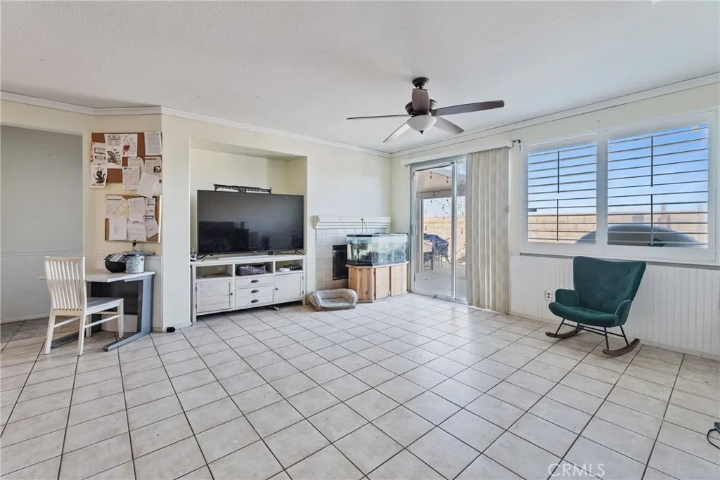 9171 Ravenswood, Hesperia, California 92344 home-pic-12