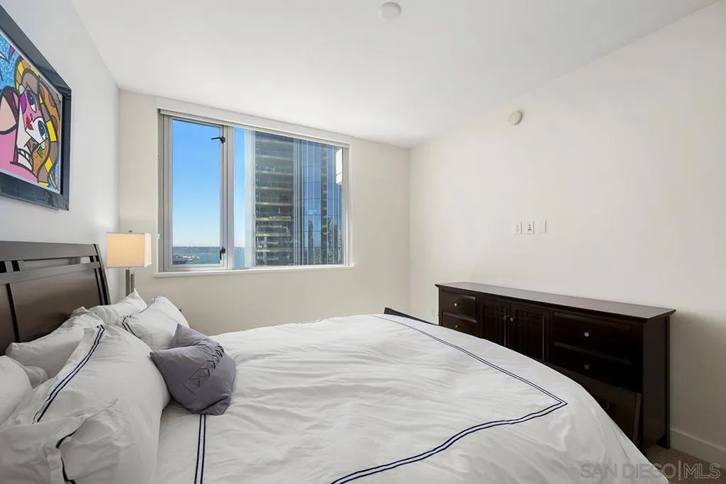 700 W E Street 2802, San Diego, California 92101 home-pic-27