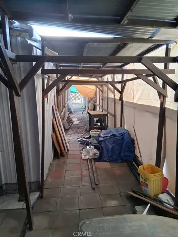 Left side covered area with room for pets