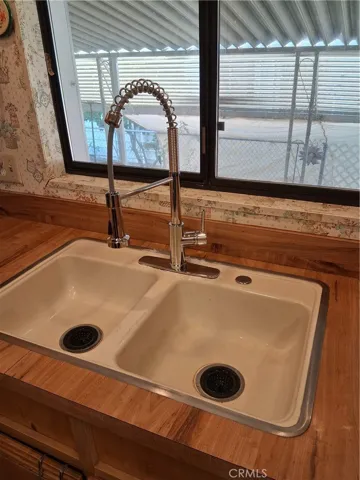 Brand new faucet installed with dual sinks