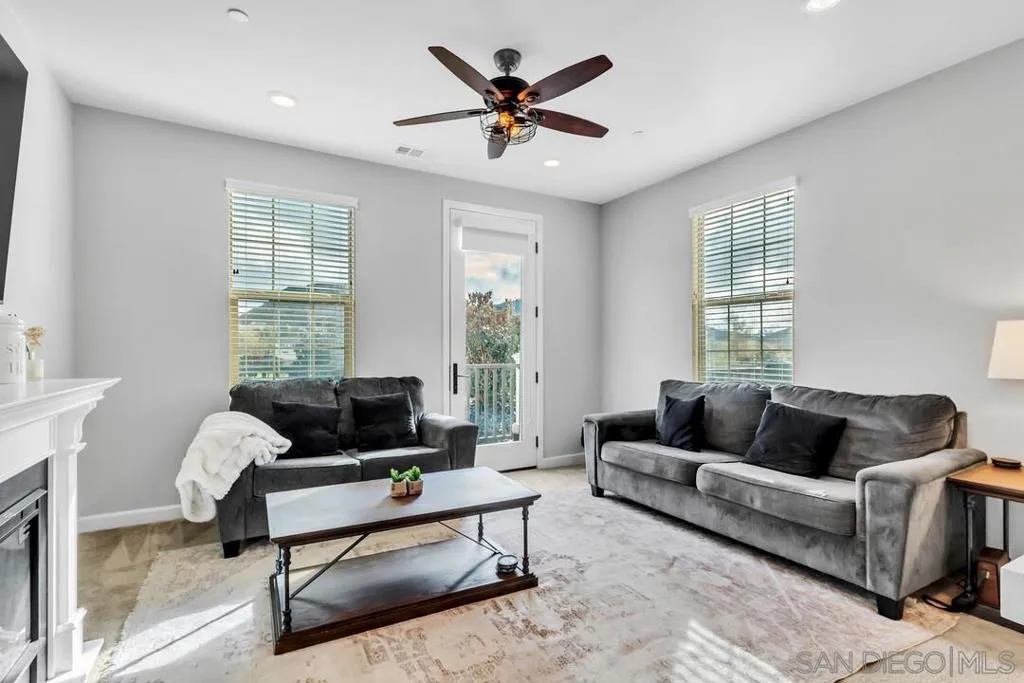 21512 Harmony Village Drive, Escondido, California 92029 home-pic-23