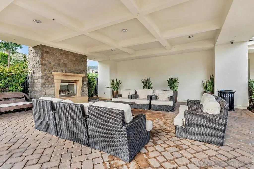 21512 Harmony Village Drive, Escondido, California 92029 home-pic-65