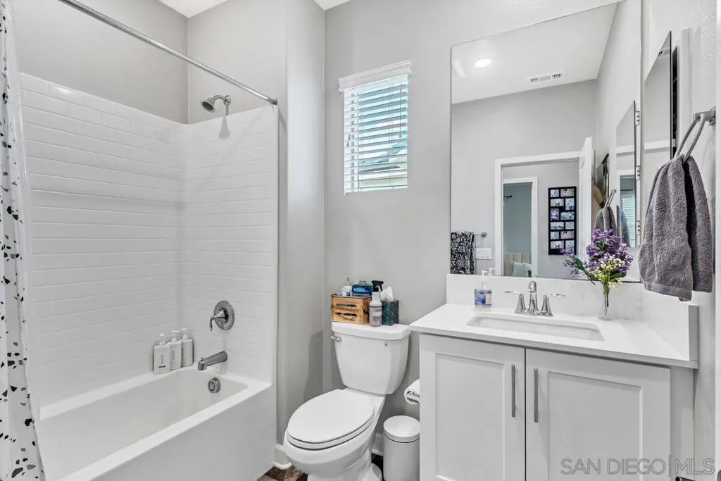 21512 Harmony Village Drive, Escondido, California 92029 home-pic-38