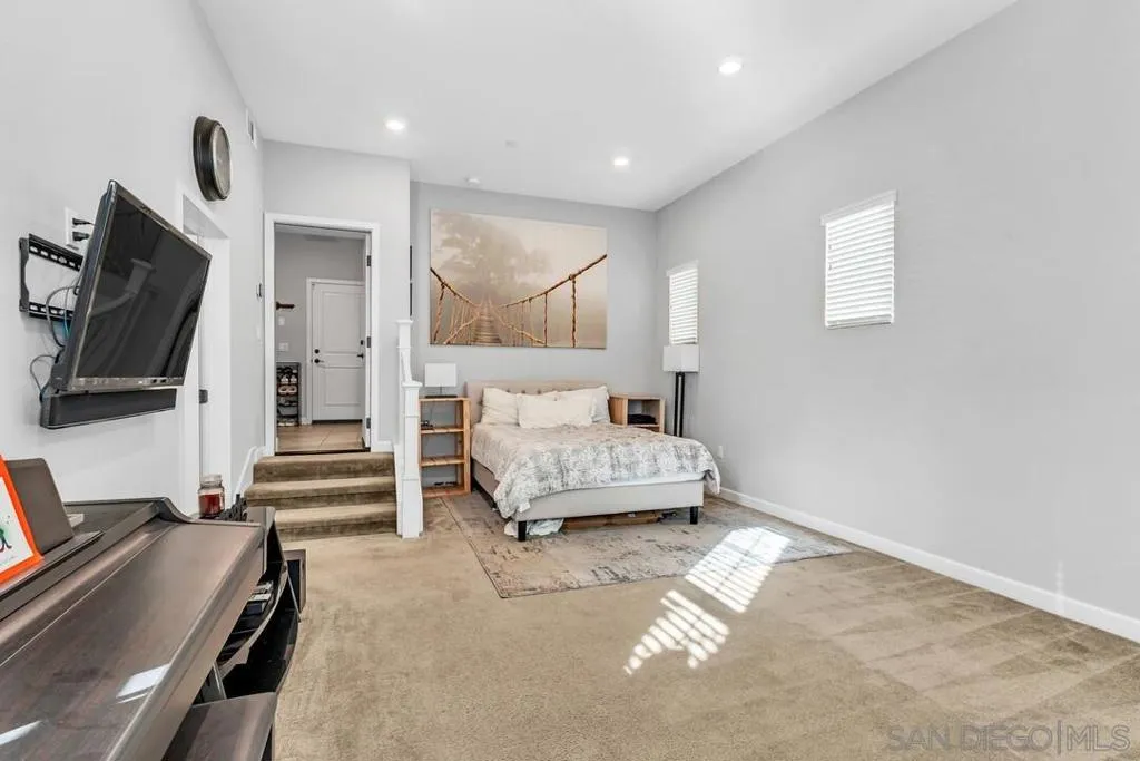 21512 Harmony Village Drive, Escondido, California 92029 home-pic-7