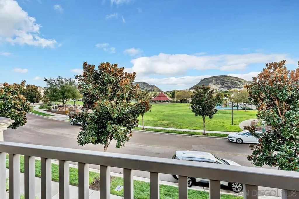 21512 Harmony Village Drive, Escondido, California 92029 home-pic-41
