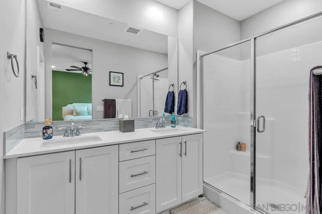21512 Harmony Village Drive, Escondido, California 92029 home-pic-31