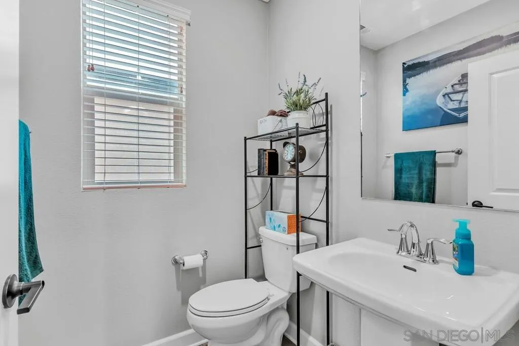 21512 Harmony Village Drive, Escondido, California 92029 home-pic-26