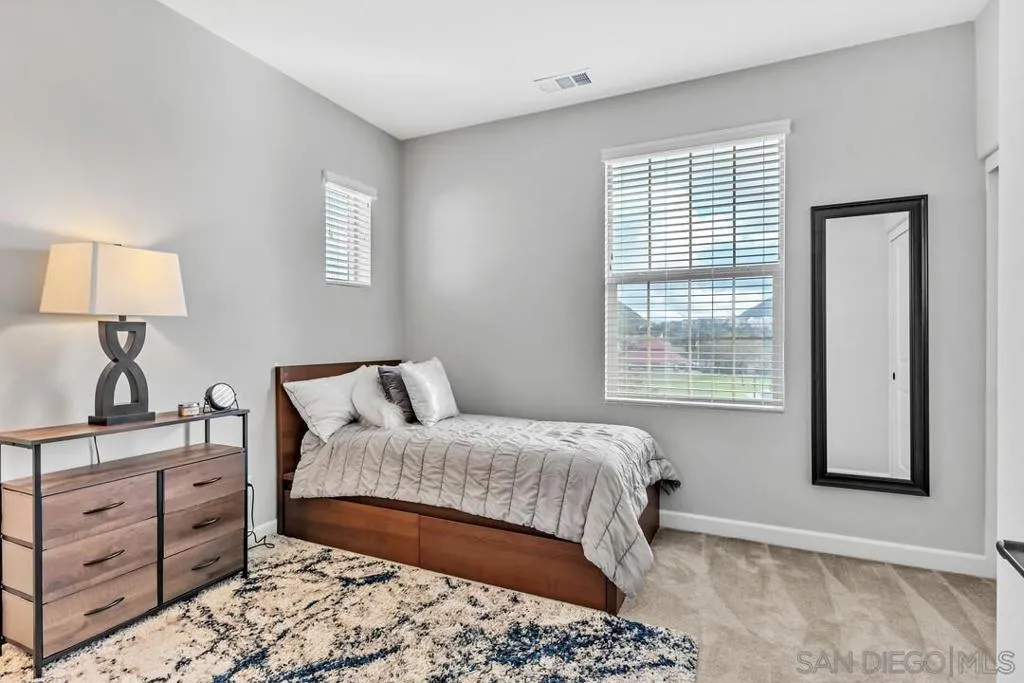 21512 Harmony Village Drive, Escondido, California 92029 home-pic-33