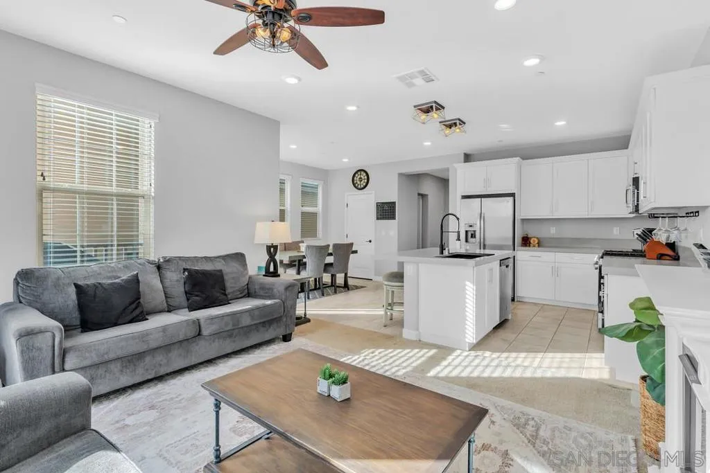 21512 Harmony Village Drive, Escondido, California 92029 home-pic-25