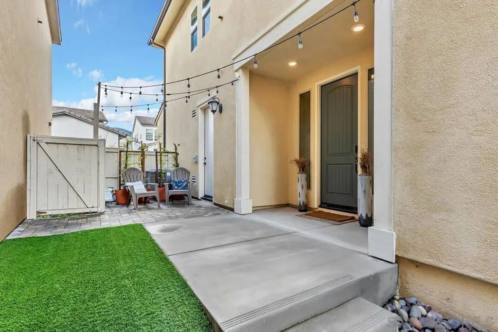 21512 Harmony Village Drive, Escondido, California 92029 home-pic-42