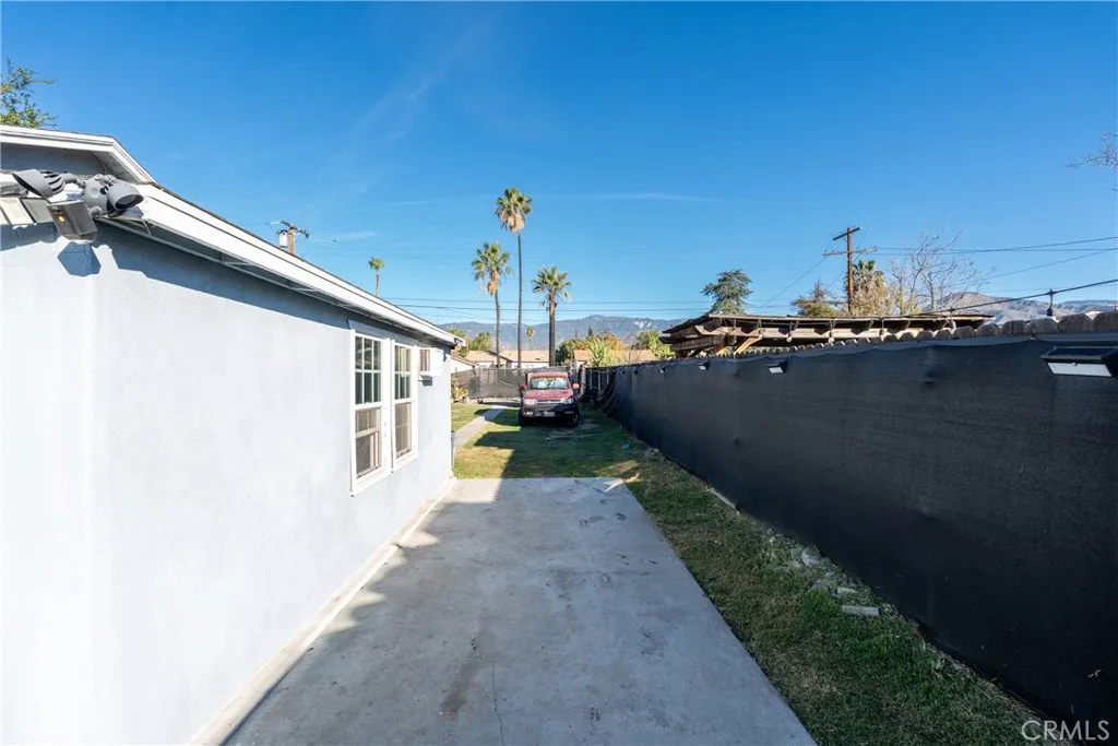 25562 Jane Street, San Bernardino, California 92404 home-pic-25