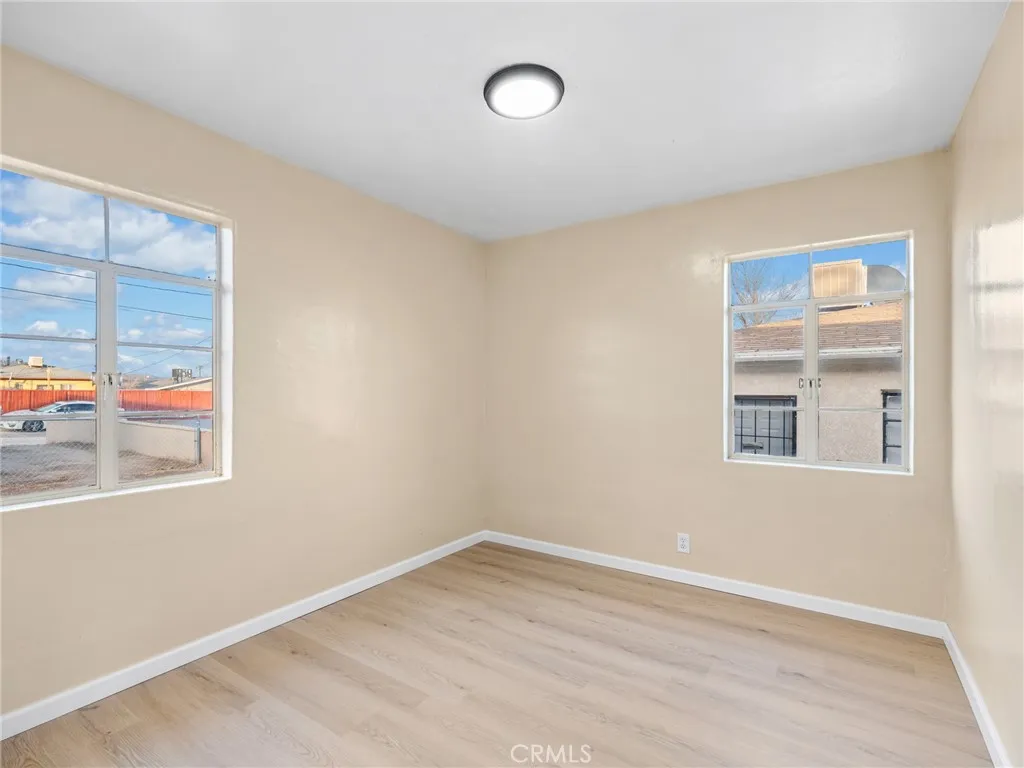 16762 Merrill Street, Victorville, California 92395 home-pic-16