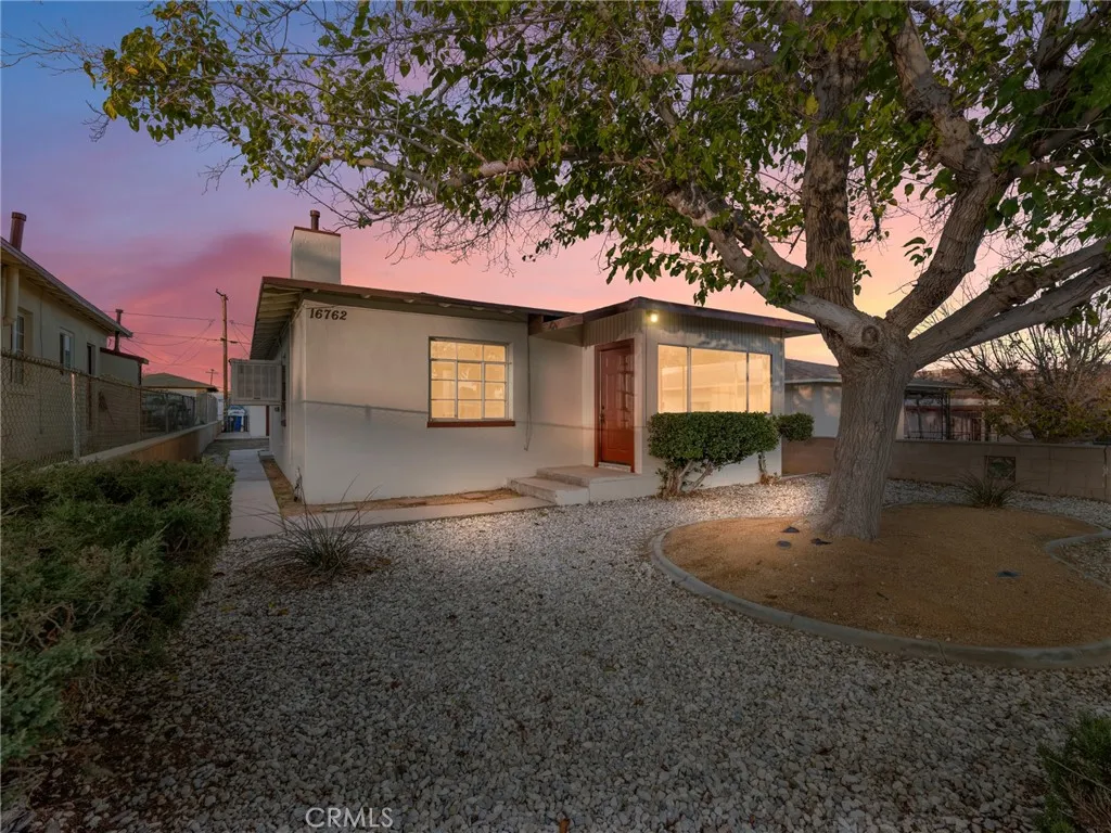 16762 Merrill Street, Victorville, California 92395 home-pic-1