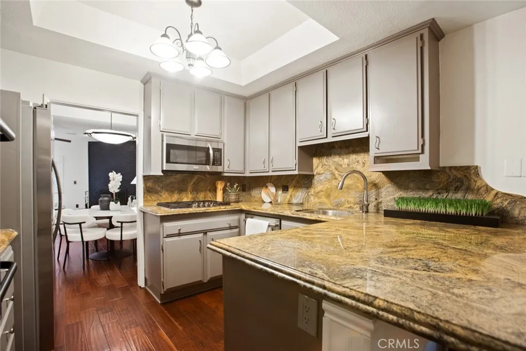 4355 Ventura Canyon 103, Sherman Oaks, California 91423 home-pic-8