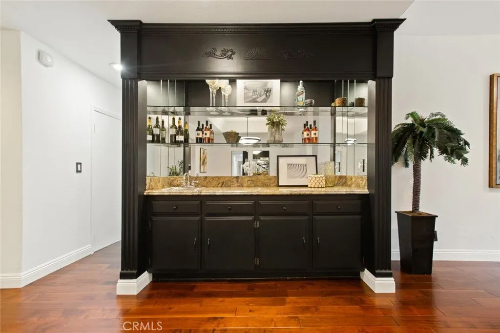 4355 Ventura Canyon 103, Sherman Oaks, California 91423 home-pic-11