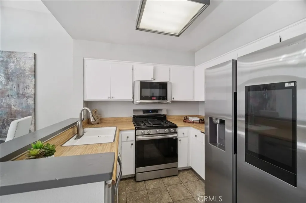 1730 Sinaloa Road 308, Simi Valley, California 93065 home-pic-16
