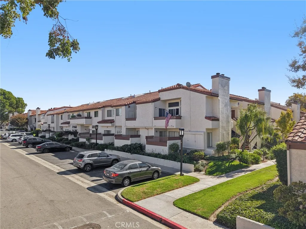1730 Sinaloa Road 308, Simi Valley, California 93065 home-pic-35