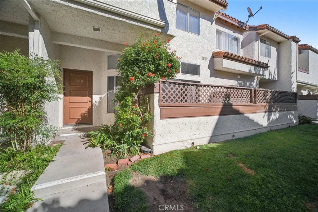1730 Sinaloa Road 308, Simi Valley, California 93065 home-pic-8